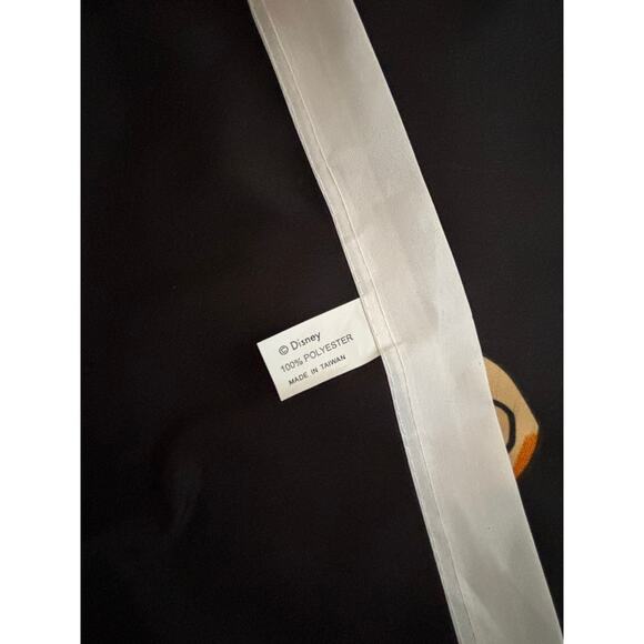 Lot of 3 - Pirate Flags Pirates of the Caribbean, Disney 60 x 35 - Picture 3 of 4